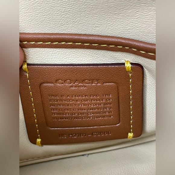 Coach Pillow Tabby 18 in Beige Leather crossbody 2 way bag with 2 straps EUC - Picture 10 of 16